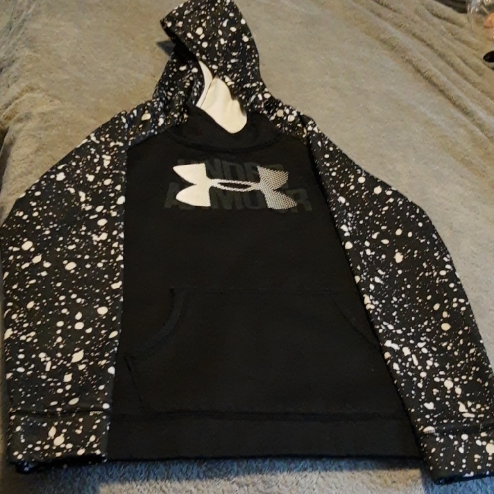 Under Armour Pullover Hoodie
